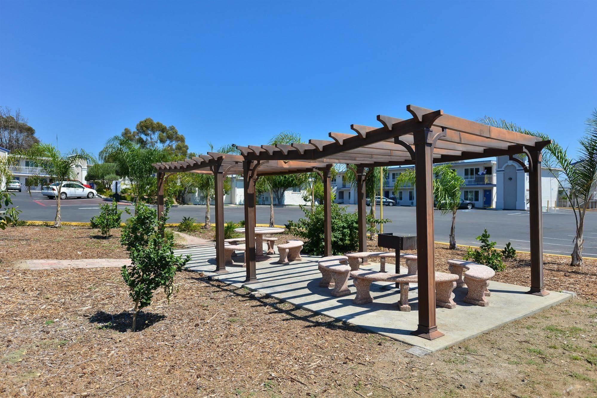 Motel 6-Vista, Ca Eksteriør bilde