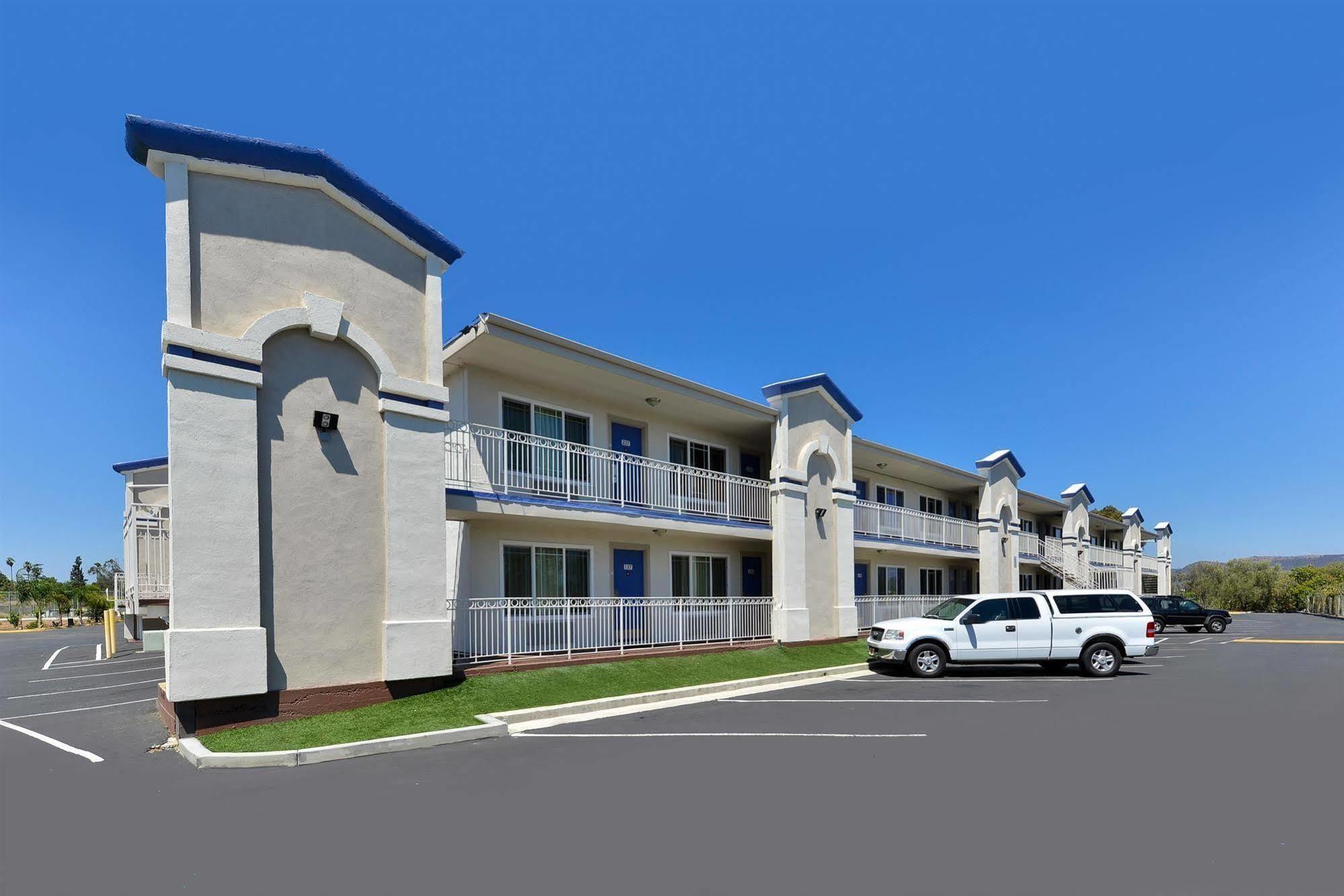 Motel 6-Vista, Ca Eksteriør bilde