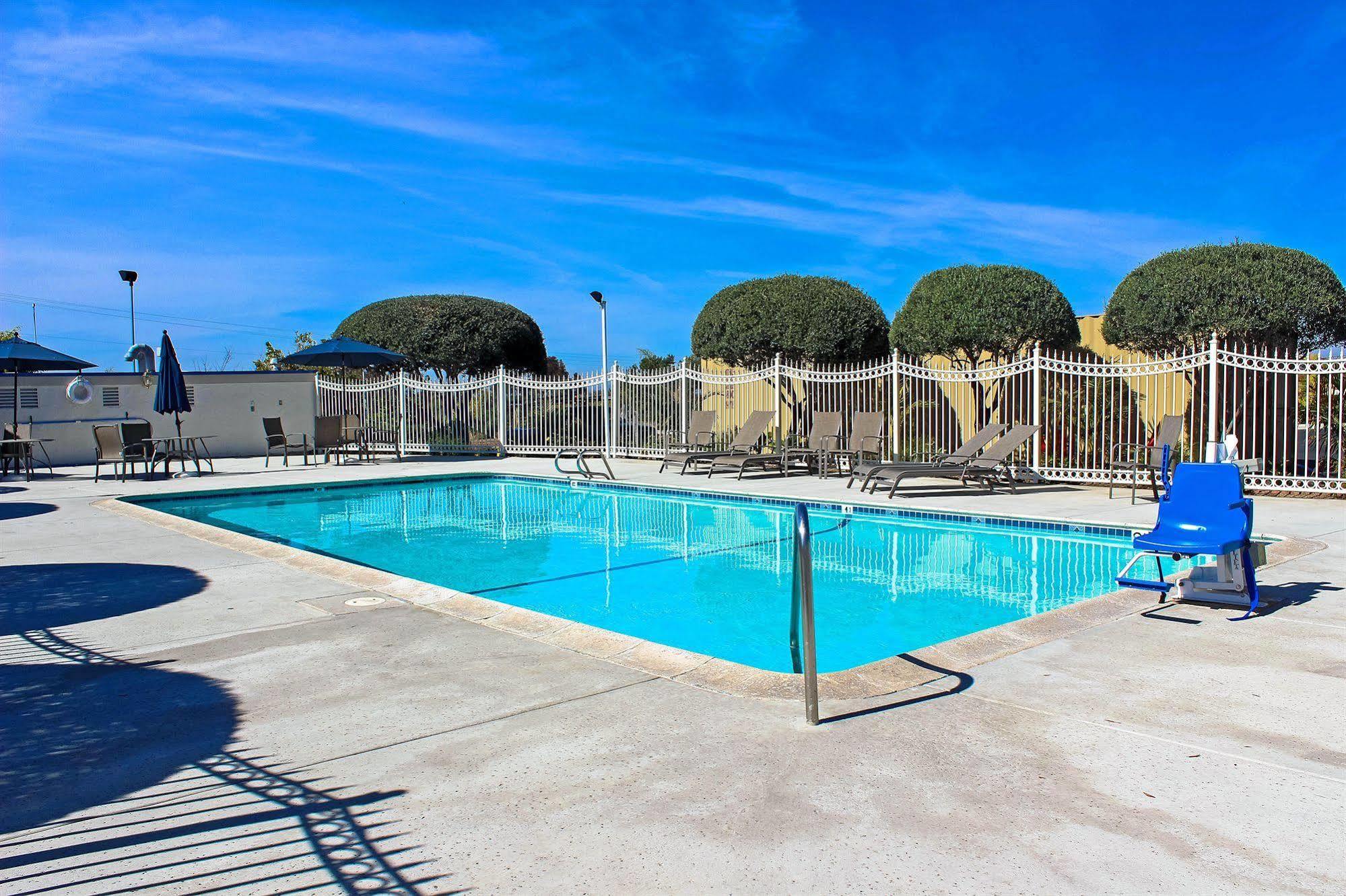 Motel 6-Vista, Ca Eksteriør bilde
