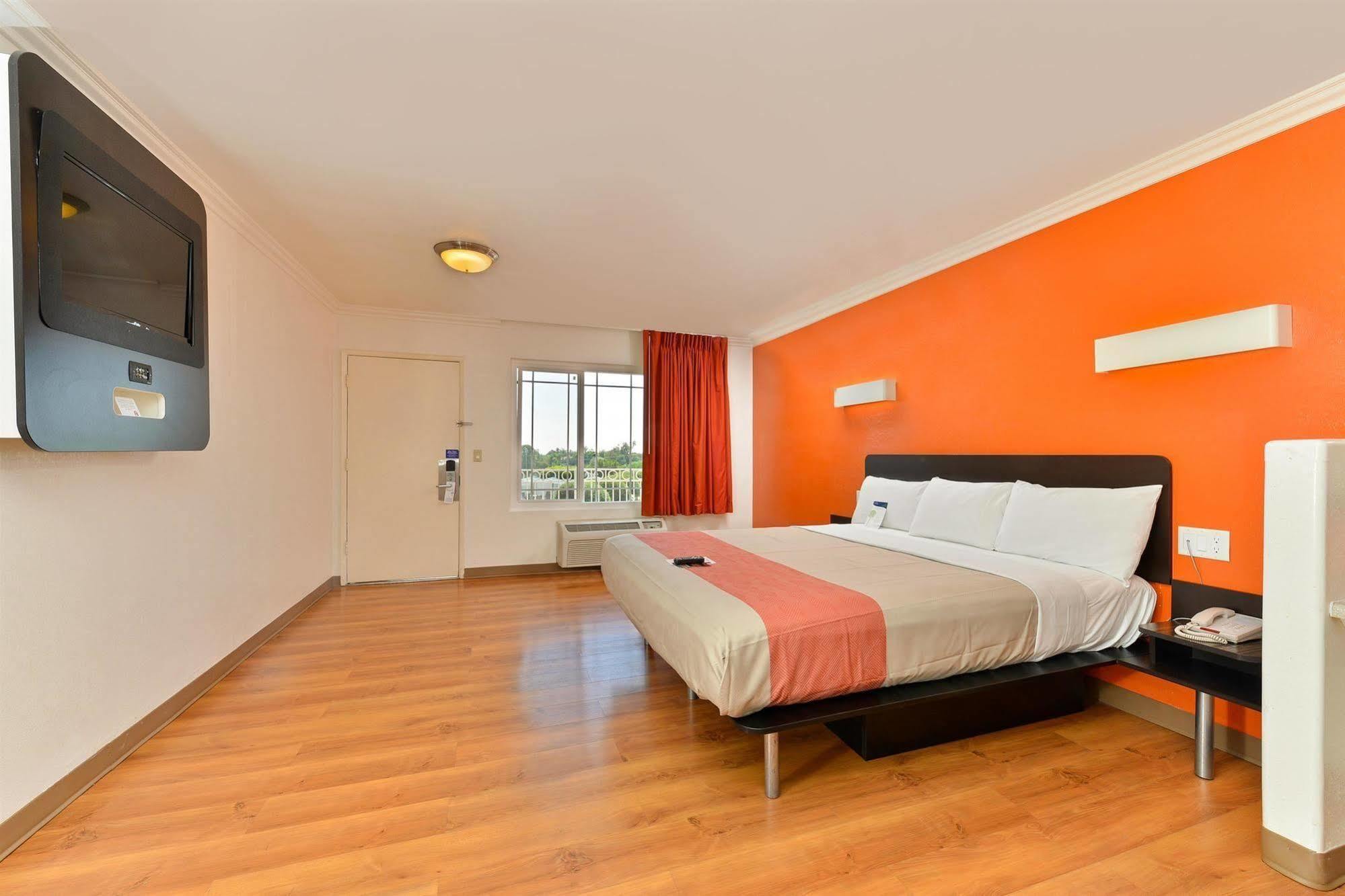 Motel 6-Vista, Ca Eksteriør bilde